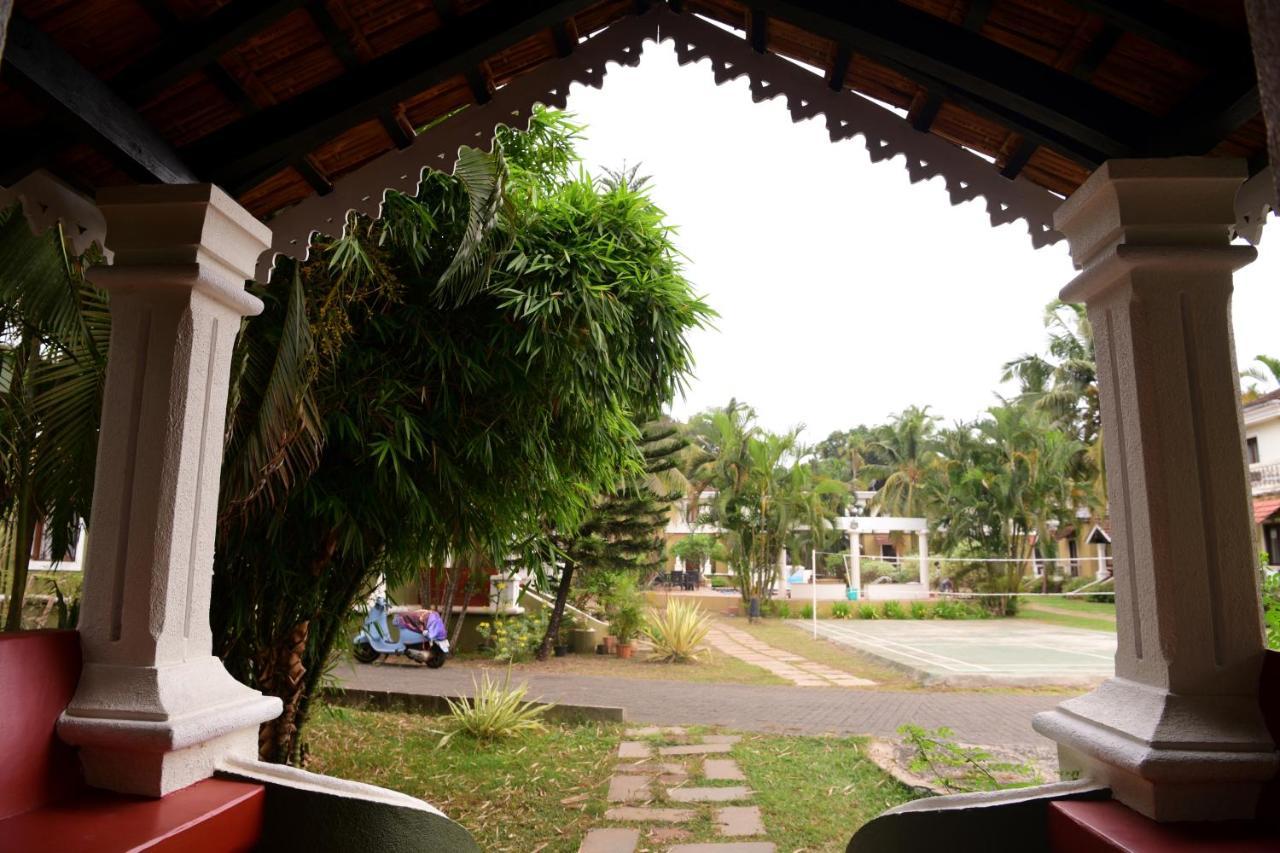 White Square Nirvana, Parra Mapusa Ngoại thất bức ảnh
