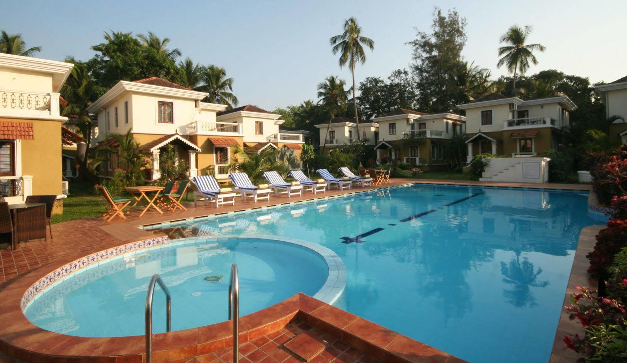 White Square Nirvana, Parra Mapusa Ngoại thất bức ảnh