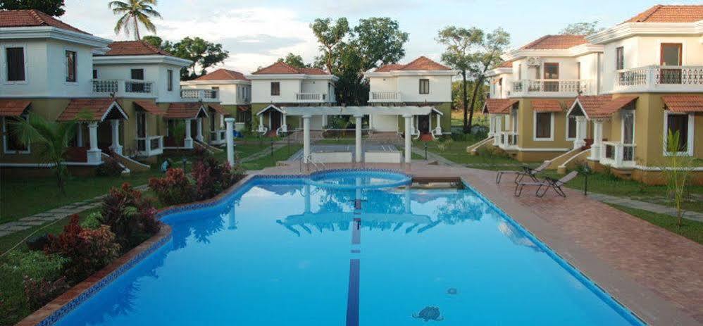 White Square Nirvana, Parra Mapusa Ngoại thất bức ảnh