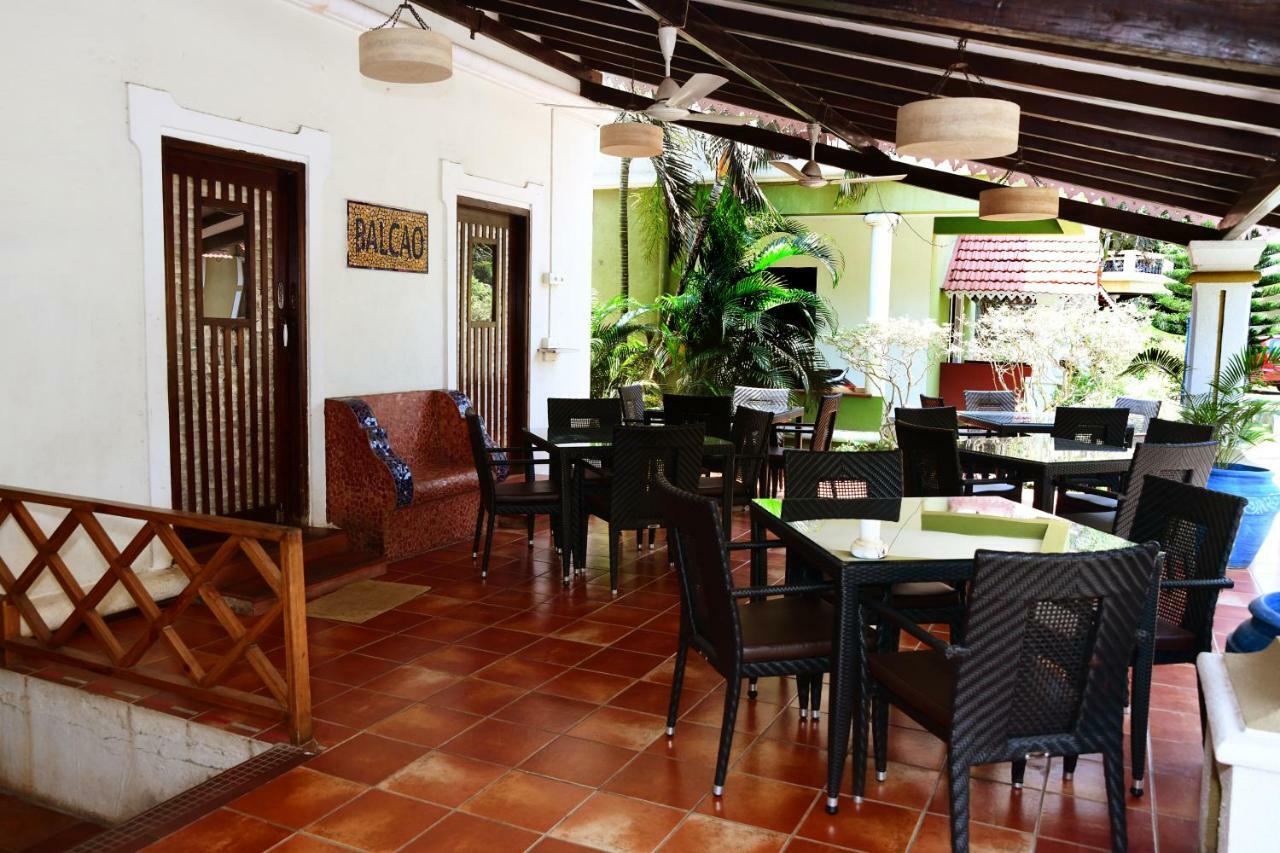 White Square Nirvana, Parra Mapusa Ngoại thất bức ảnh